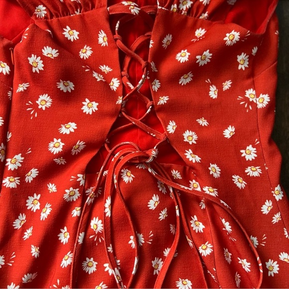 FINDERS KEEPERS floral dress - Picture 7 of 16